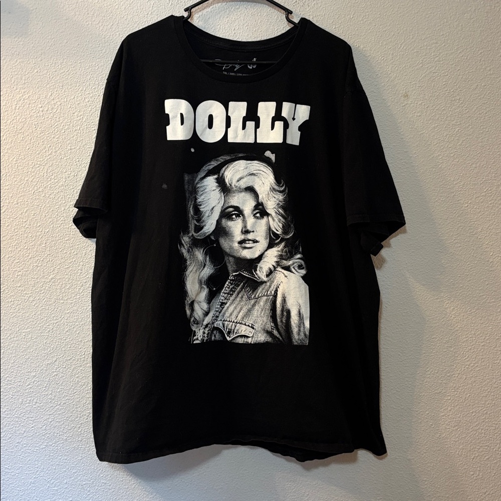 Dolly Parton Graphic Tee